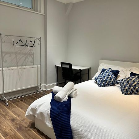 Liverpool Street Blue Bedroom Londra Esterno foto